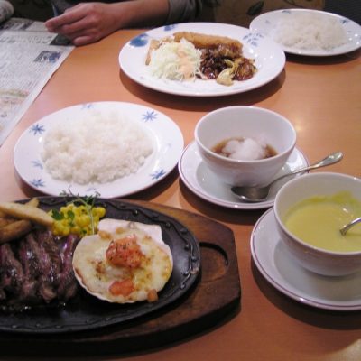 入院前に食事｜デニーズ大垣店